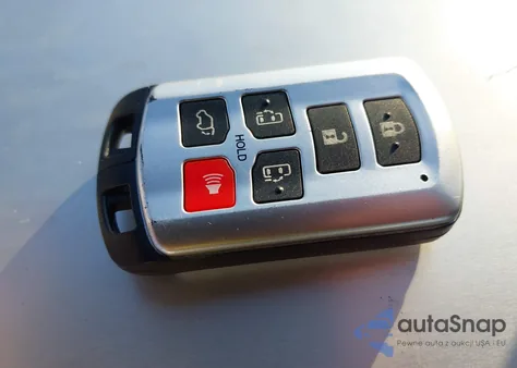 2012 Toyota Sienna Xle V6 8 Passenger z USA, uszkodzony, nr VIN 5TDYK3DC0CS210067